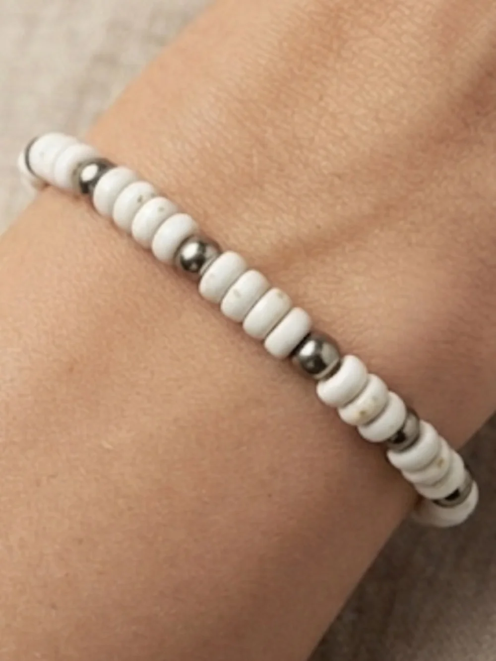White Beaded Stretch Bracelet with Silver Accent Beads